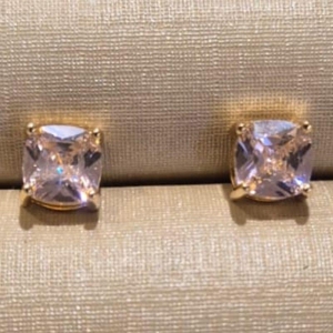BRINCO ROSA OURO