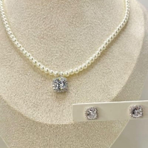 CONJUNTO PEROLA E CRISTAL