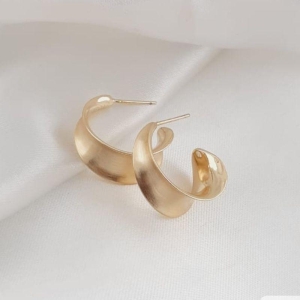 BRINCO ARGOLA OURO ACETINADO