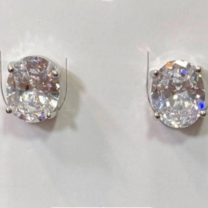 BRINCO OVAL CRISTAL