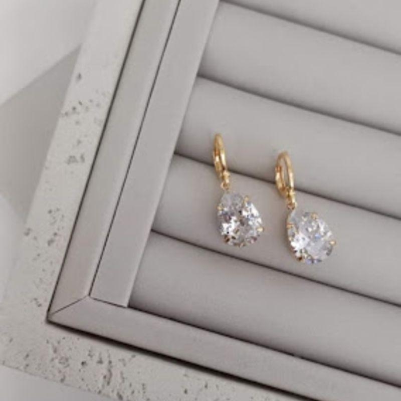 BRINCO GOTA ZIRCONIA CRISTAL OURO