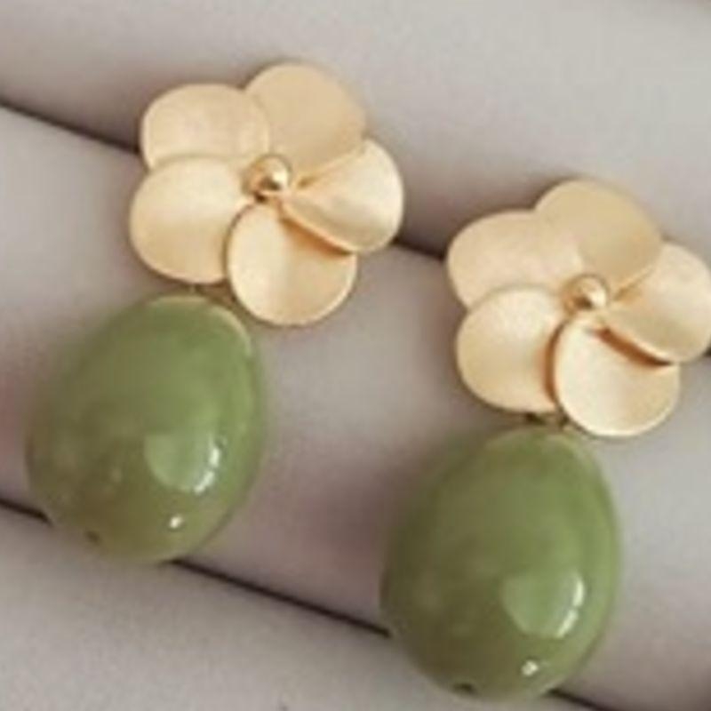 BRINCO VERDE FLOR