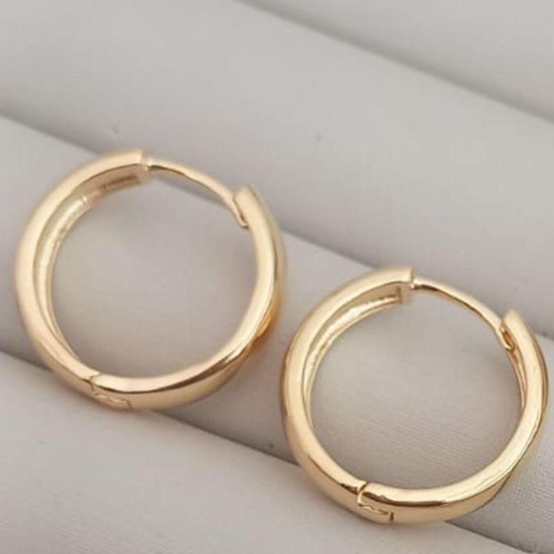 BRINCO ARGOLA OURO POLIDO