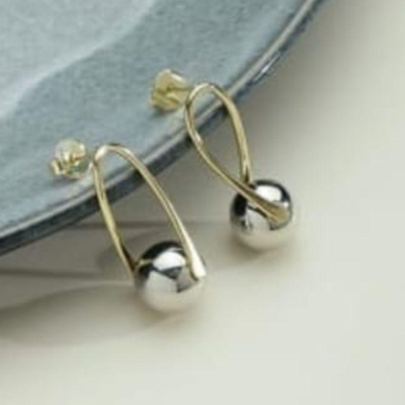BRINCO ELEGANTE ESFERA DUO POLIDO