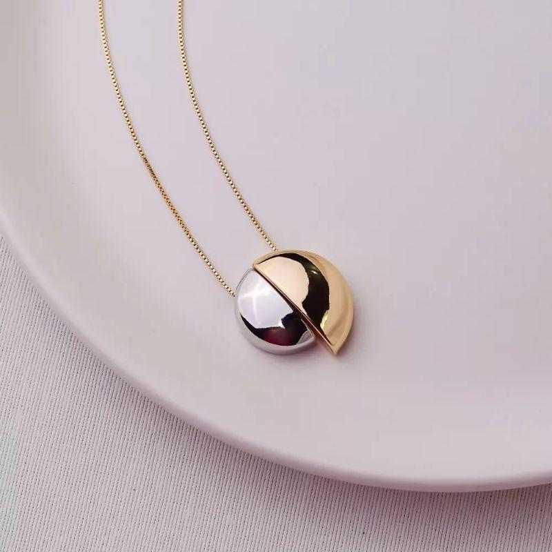 Colar dourado e ródio em metal 40+5cm