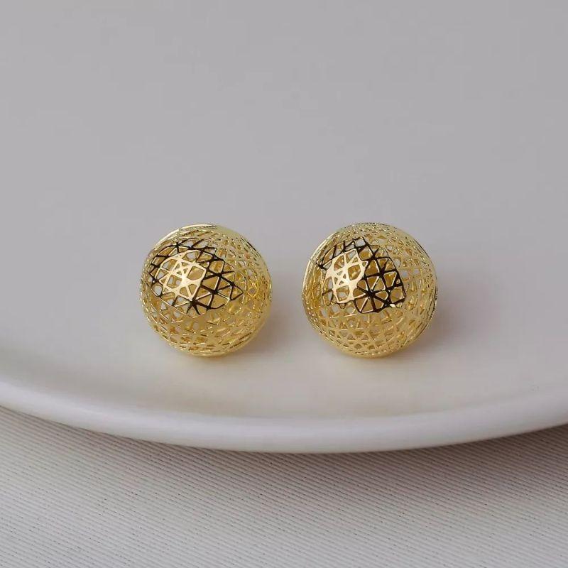 Brinco Dourado Esfera Vazada
