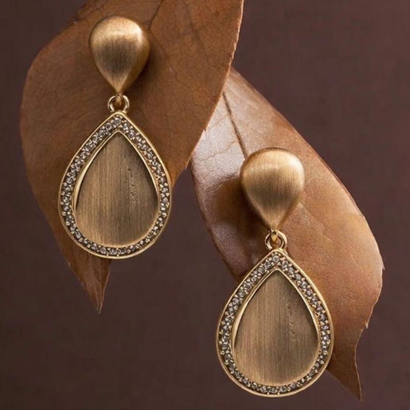 BRINCO ACETINADO GOTA