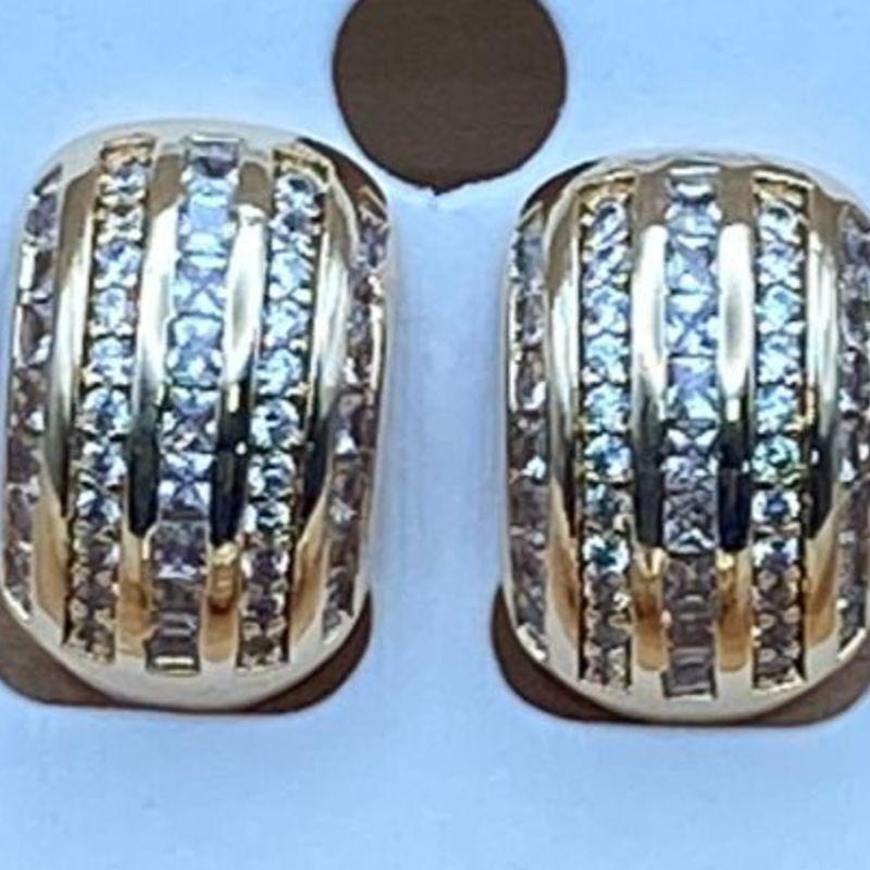 BRINCO ARGOLA OURO CRAVEJADA GG