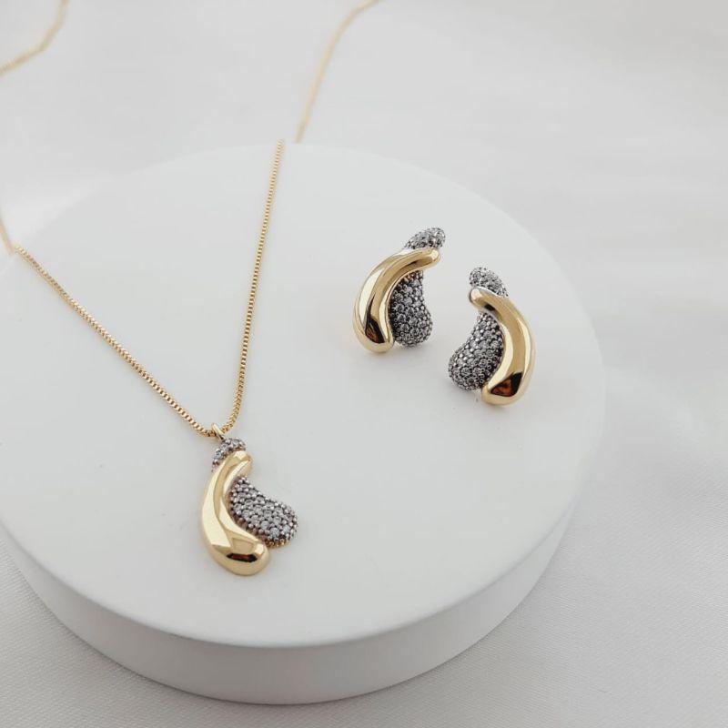 CONJUNTO CRAVEJADO