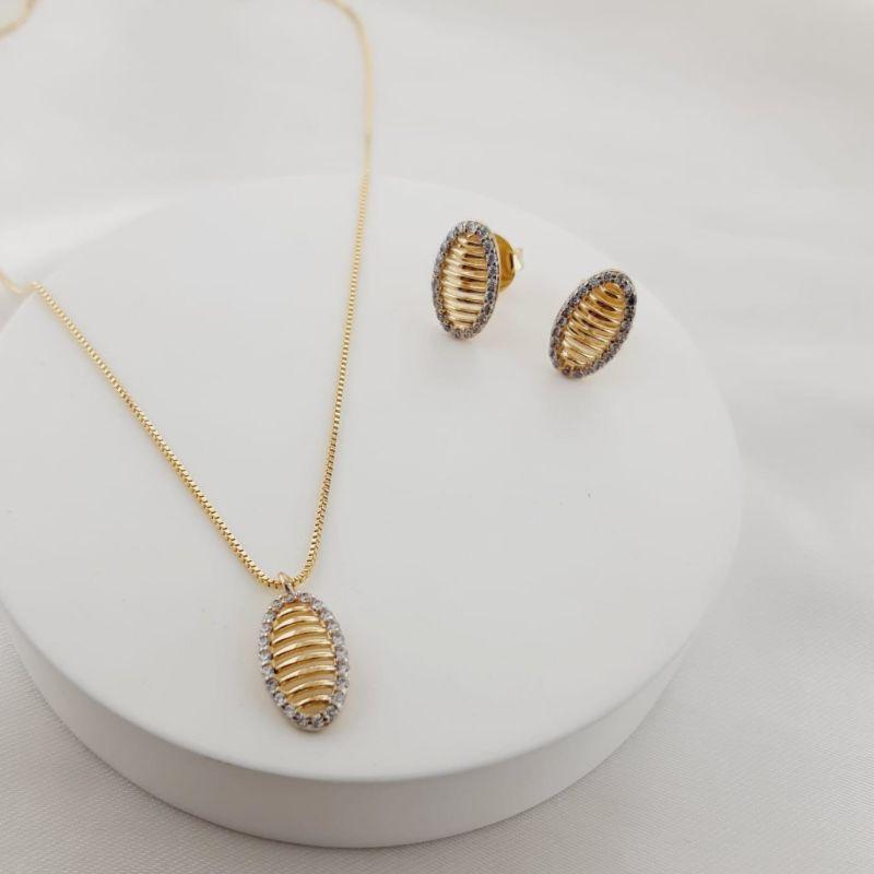 CONJUNTO CRAVEJADO