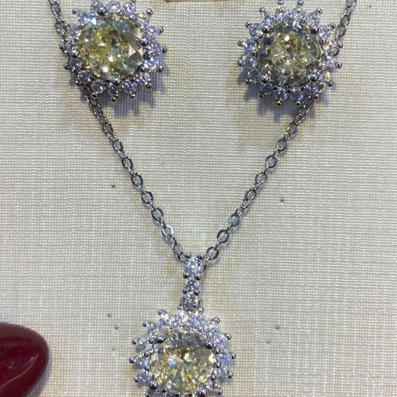 CONJUNTO YELLOW FANCY CRAVEJADO